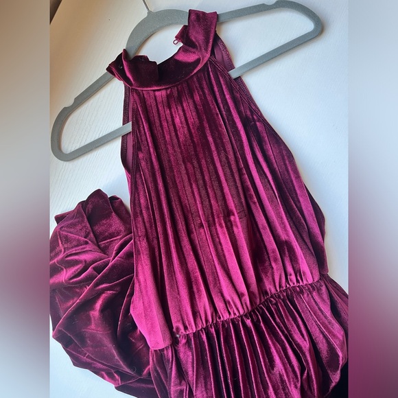 Formal Red Wind Velvet Halter Top Open Back Dress - Picture 1 of 7
